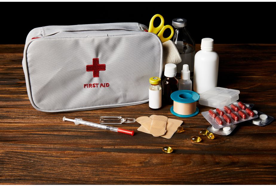 Аптечка за път