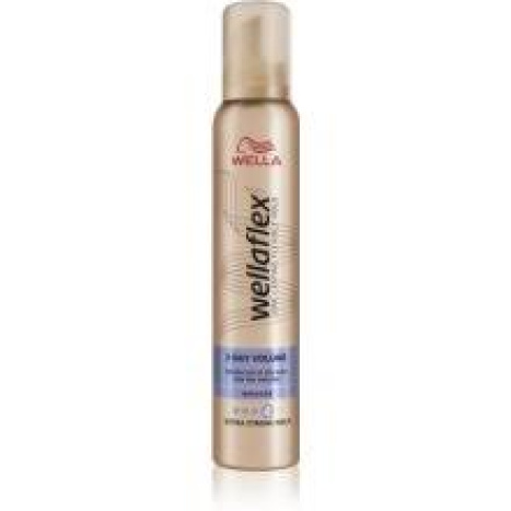 WELLA WELLAFLEX 2nd DAY VOLUME Hair mousse for volume up to 48 hours level 4 200ml