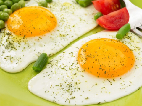 Как да си набавим витамин B12: Хранене, добавки и съвети