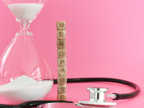Менопауза: Кога настъпва и какви са първите признаци
