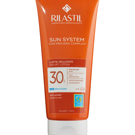 RILASTIL SUN SYSTEM VELVET LOTION+ SPF30 слънцезащитен лосион за тяло с кадифен завършек 200 ml